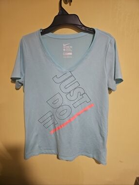 Nike Women's Large The Nike Tee Athletic Cut Dri-Fit Just Do It VNeck Aqua